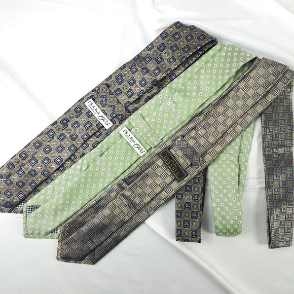 Jos A Bank 1905 & Reserve Geometric Slim Silk Ties - Picture 2 of 14